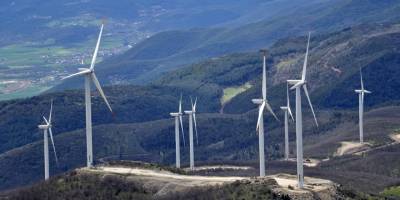 Türkiye’nin yenilenebilir enerji kurulu gücü 75 bin megavatı aştı