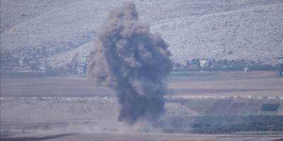 Aidiyeti bilinmeyen bir savaş uçağı, Süveyda’ya hava saldırısı düzenledi