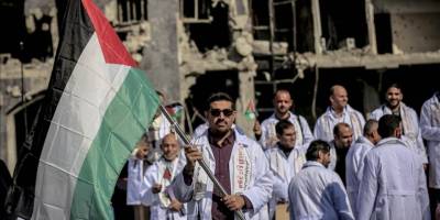 Gazze'de yıkımın içinde 168 doktor uzmanlık sertifikasını aldı