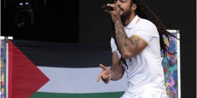 Siyonist anlatıyı sarsan hukuki zafer: Bob Vylan ve Reginald D Hunter davalarının ardından ne olacak?