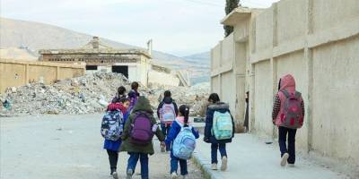 Suriye'de avaş nedeni ile 2,4 milyon çocuk eğitimden mahrum kaldı