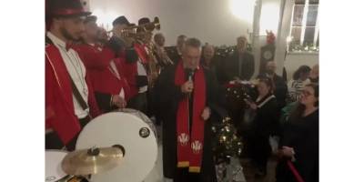 Haydi bütün laikler kiliseye!