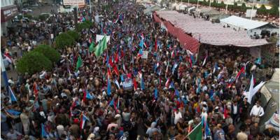 Yemen'in doğusunda üç mesaj koşulları sıfırladı