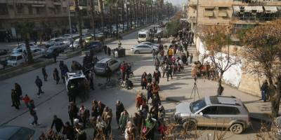 SDG, Halep’te işgal ettiği bölgelerden çıkmak isteyen sivilleri hedef alıyor