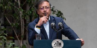 Kolombiya lideri Petro, ABD'nin ülkesine operasyon ihtimalinin "gerçek bir tehdit" olduğunu söyledi