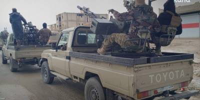 Suriye Ordusu Tabka Askeri Hava Üssü ve Rakka kırsalında kontrolü sağladı