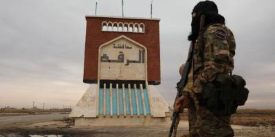 Gazzeliler, Suriye’nin kuzeyinin SDG/PKK unsurlarından temizlenmesini kutladı