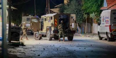 Siyonist İsrail El Halil'e yüzlerce asker sevkiyatı gerçekleştirdi