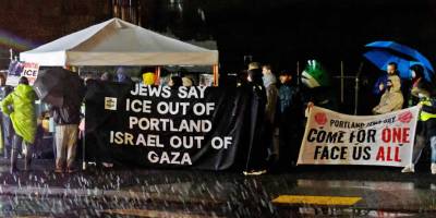 Batı savaşları liberal demokrasileri nasıl polis devletlerine dönüştürdü?