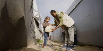 Bilgi ve Erdem Vakfı ile Özgür-Der'den Gazze'ye un yardımı