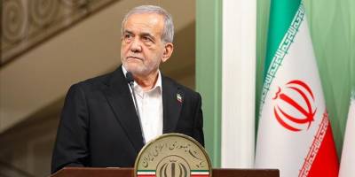 İran Cumhurbaşkanı Pezeşkiyan, ülkedeki internet yasaklarını eleştirdi