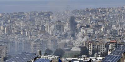 Katil İsrail Lübnan'da BM Barış Gücü askerlerini hedef aldı