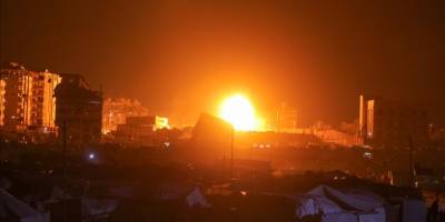 Soykırımcı İsrail, gece boyunca Gazze Şeridi'nin çeşitli bölgelerine saldırılar düzenledi