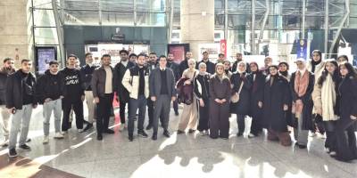 Türkiye'de üniversite eğitimi alacak Filistinli öğrenciler, Türkiye'ye geldi