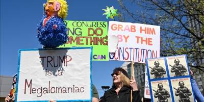 ABD'de, Trump yönetimine karşı "Krallara Hayır" protestosu düzenlendi