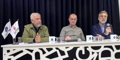 “Resmi İdeolojiyi Aşmanın İmkanları” başlıklı panel Başakşehir’de yapıldı