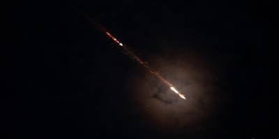 Yemen'deki Husilerden Siyonist İsrail'e füze saldırısı