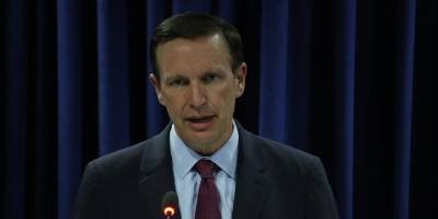 ABD'li Senatör Murphy, ülkesinin İran'a karşı "savaşı kaybettiğini" savundu