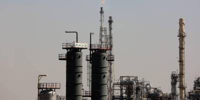 Şiraz'daki Petrokimya Kompleksi'ne de saldırı düzenledi