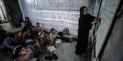 Gazzeli öğretmenler bir neslin kaybolmaması için mücadele ediyor