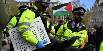 Londra'da "Palestine Action" grubuna destek eyleminde 523 kişi gözaltına alındı