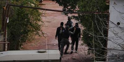 İşgal askerleri işgal altındaki Doğu Kudüs'te 10 Filistinliyi gözaltına aldı
