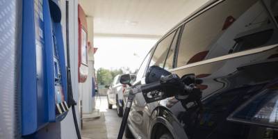 Kanada'da petrol yakıtları üzerindeki vergiler geçici süreliğine kaldırıldı