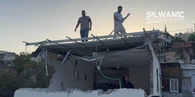 İşgal yönetimi Kudüslü aileyi Silvan beldesindeki evini yıkmaya mecbur etti