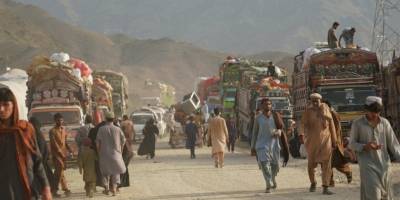 Bir ayda 86 binden fazla Afgan göçmen ülkesine geri döndü