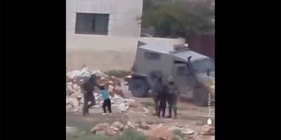 Batı Şeria’da Siyonist askerlerin Filistinli çocuğa şiddeti kameraya yansıdı