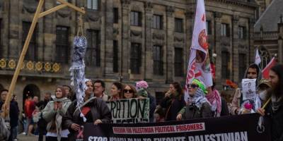 Filistinli esirler için Amsterdam’da adalet yürüyüşü