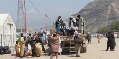 Sınır dışı edilen Afganlar Pakistan’da gördükleri kötü muameleyi anlattı