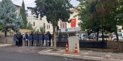 Halfeti Belediyesi'ne operasyon: 29 şüpheli tutuklandı