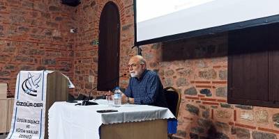 Bursa Özgür-Der'de "Coğrafyamıza Saldırılar ve Tavrımız" semineri yapıldı