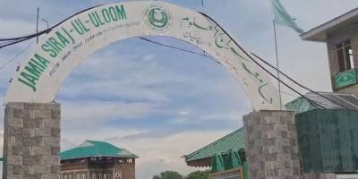 Hint işgal yönetimi Keşmir'deki en büyük medreselerden birini kapattı