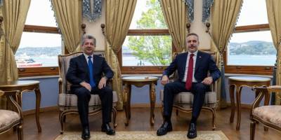 Dışişleri Bakanı Fidan, IKBY Başbakanı Barzani ile İstanbul'da görüştü