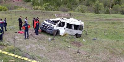 Yozgat'ta öğrenci servisi devrildi: 3 ölü, 7 yaralı