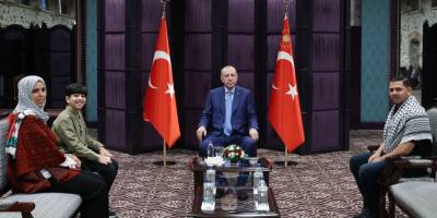 Cumhurbaşkanı Erdoğan, Gazzeli Ebu Cezer ve ailesini kabul etti