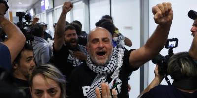 Sumud Filosu'ndaki Yunan aktivistler İsrail'in işkence yaptığını anlattı
