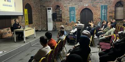 Bursa Özgür-Der'de "Nebevi Sünnet Kurban" semineri yapıldı