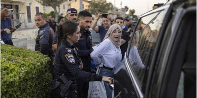 Katil İsrail, Filistinli vatandaşları slogan attıkları gerekçesiyle mahkûm etti