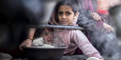 Dünyanın dört bir yanındaki savaşların yükünü en fazla çocuklar çekiyor