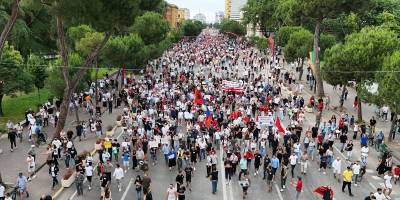 Arnavutluk'ta Jared Kushner'in desteklediği lüks tatil köyüne yönelik protestolar artıyor