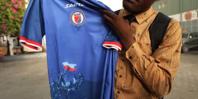 FIFA "siyasi" buldu, Haiti forma tasarımını değiştirdi