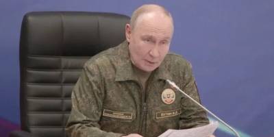 Putin, Ukrayna'nın askeri sanayisine saldırmaya devam edeceklerini bildirdi