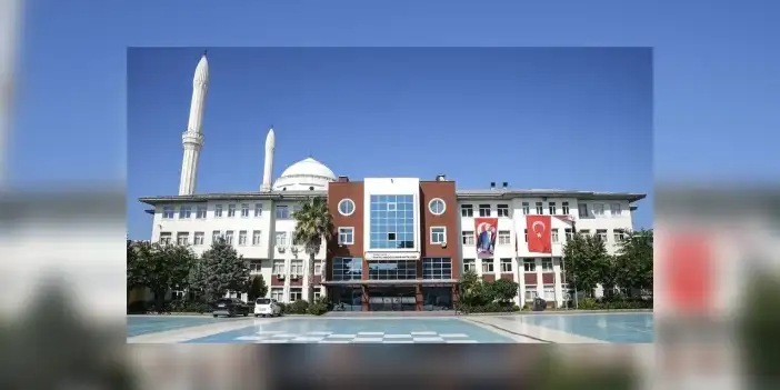 Kartal Anadolu İmam Hatip Lisesinden YKS'de 2 Türkiye birinciliği ve ilk 100'de 22 derece