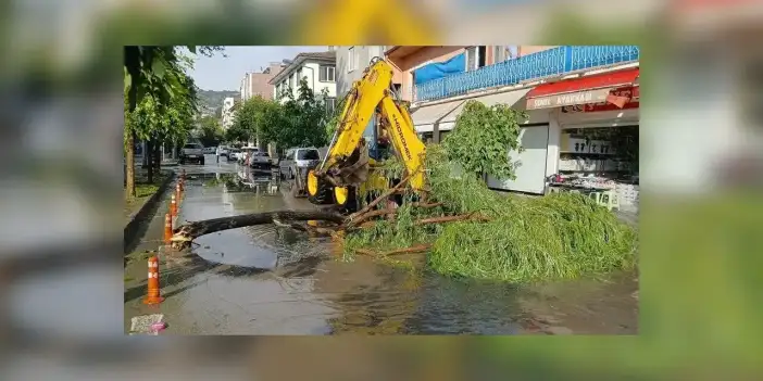 Amasya ve Tokat'ta sağanak ve fırtına etkili oldu