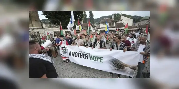 Fransa'dan yola çıkan Filistin Konvoyu, Bosna Hersek'in ardından Karadağ'a ulaştı