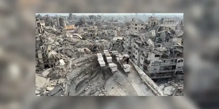 Gazze'de umudunu yitirmeyen arıcı, mesleğini apartman çatısında sürdürüyor