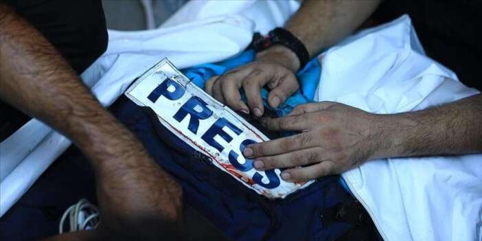 Katil İsrail, 40 gazeteciyi esir tutuyor